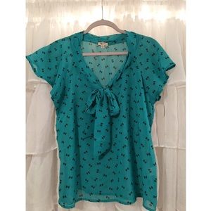 Lily Star bow top